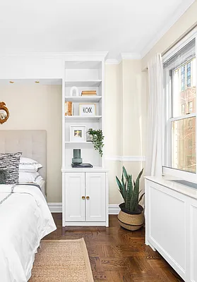 Sold by Compass | media 25