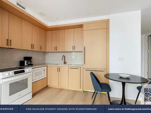 525 Pacific Street image 6 of 25