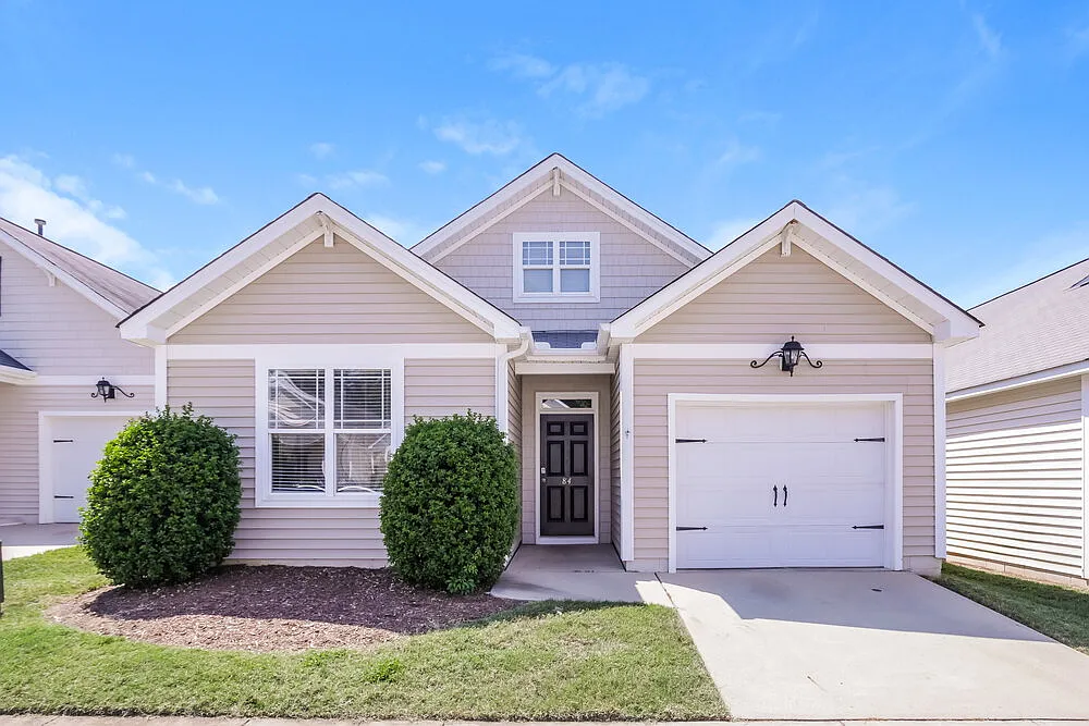 3 bed, 2.0 bath, 1634 sqft, $1,775 — Photo 1