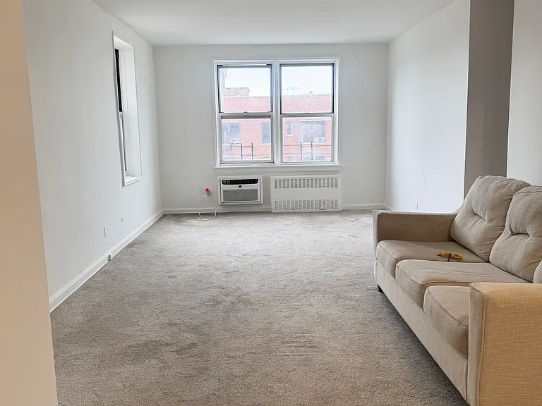 2900 Ocean Ave #6B — Photo 1