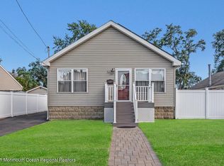 74 Manning Pl, Keansburg, NJ