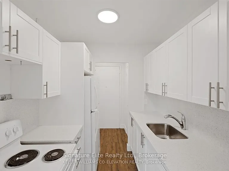 3 Swift Dr #204 — Photo 9
