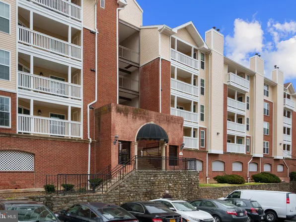 1524 Lincoln Way APT 315, McLean, VA 22102