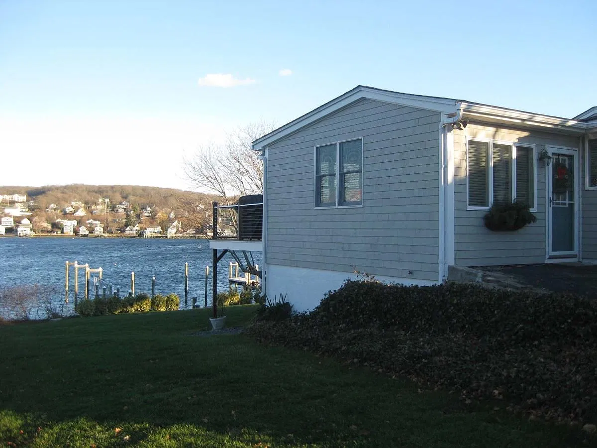 2 bed, 1.5 bath, 2300 sqft, $2,800 — Photo 3