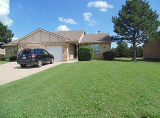 1854 N Winstead St, Wichita, KS 67206