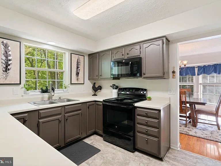 5 Lee Ct — Photo 34