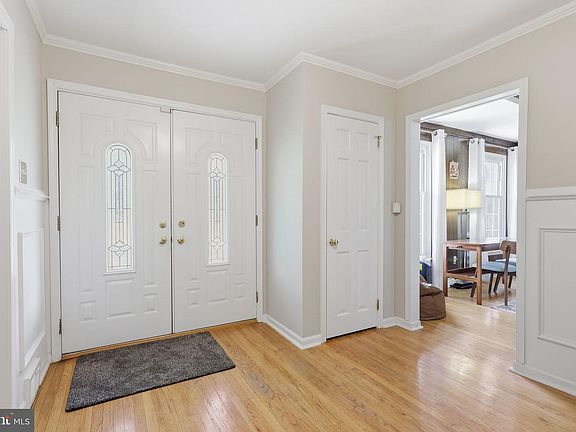 5th image of 7 Pebble Ridge Rd