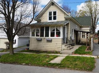 1009 Hungerford St, Watertown, NY 13601