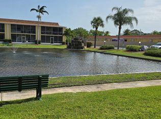 2135 N Courtenay Pkwy #104, Merritt Island, FL 32953
