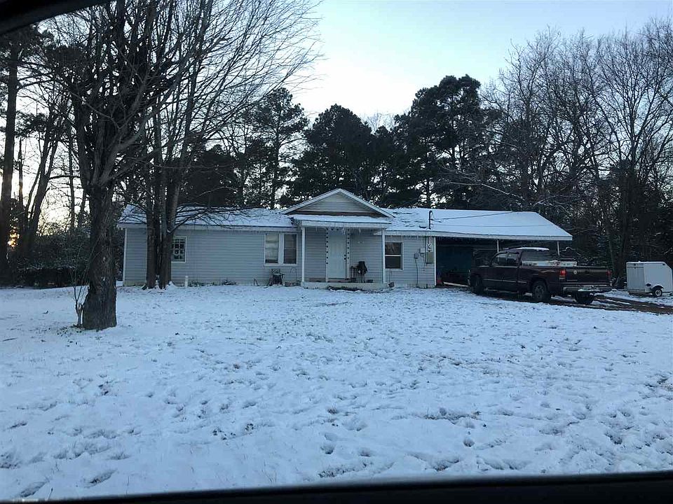 1st image of 1601 W Lake Dr