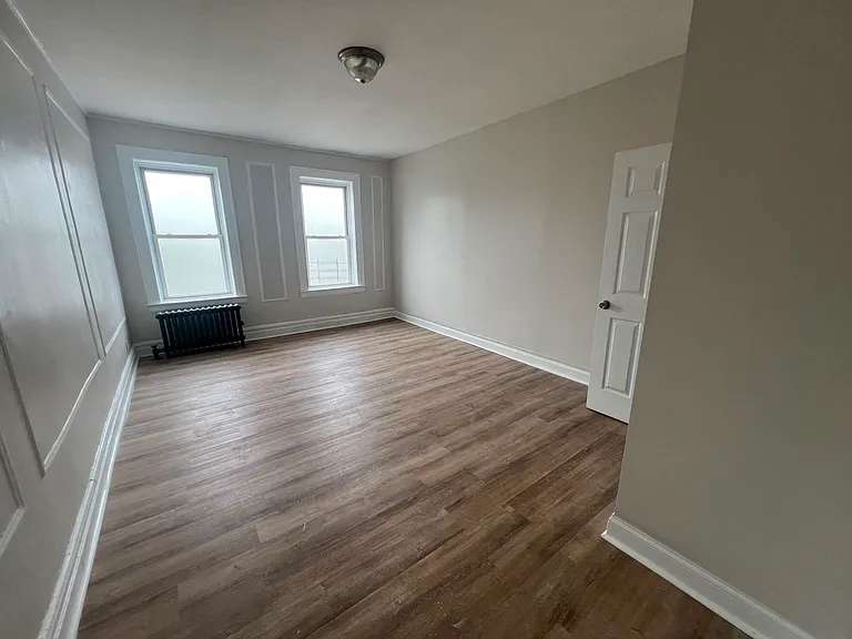 75 N 7th St #302 — Photo 5