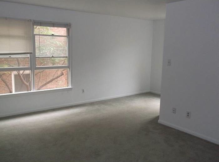 Bedroom 15 x 17