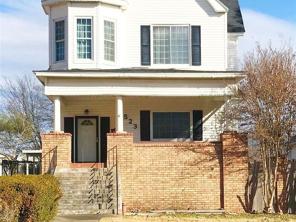 1st image of 523 E Adams Ave