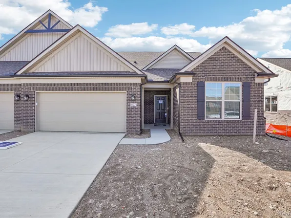 807 Kelpie Dr, Ann Arbor, MI 48108