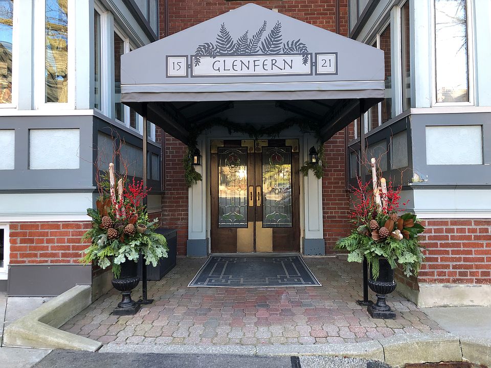 Front entrance to Glenfern