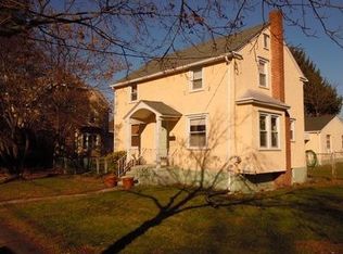 1254 Chambers St, Hamilton, NJ 08610