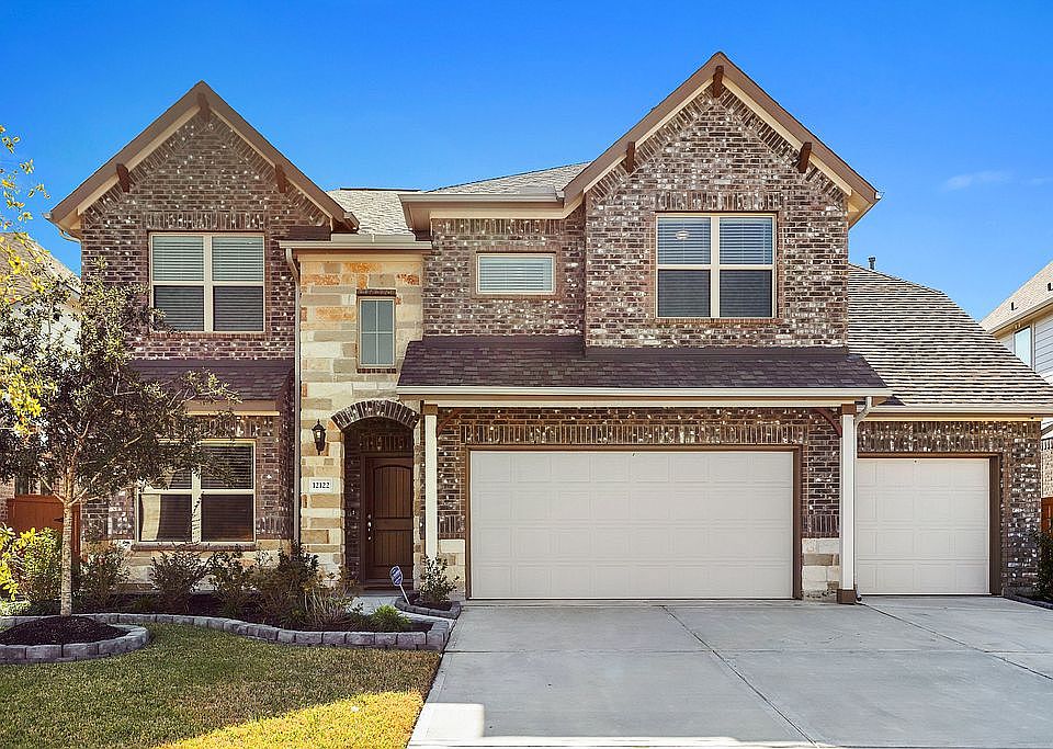 1st image of 12122 Ballshire Pines Dr