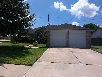 1st image of 2511 Trotter Dr