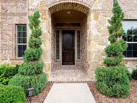 4th image of 1604 Woodrose Ct