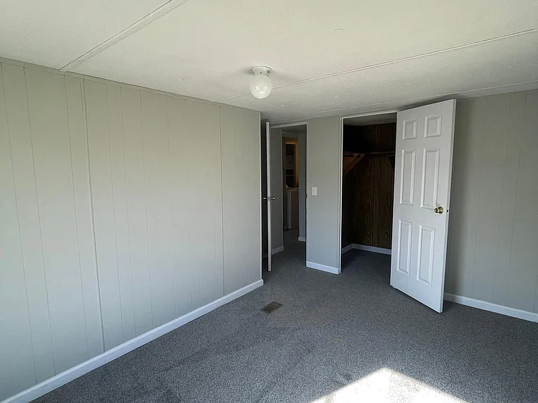60 Circle Dr — Photo 17