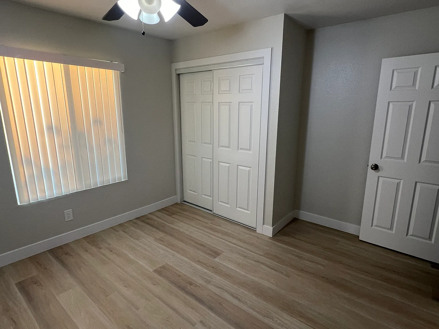 2 bed, 850 sqft, $2,400 — Photo 3