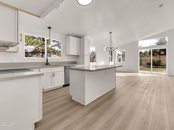 4th image of 6790 Sandia Dr