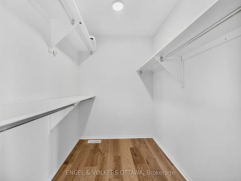 2123 Esprit Dr — Photo 33