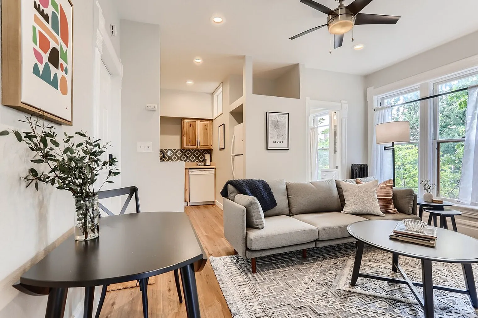 1 bed, 1.0 bath, 462 sqft, $2,737 — Photo 1