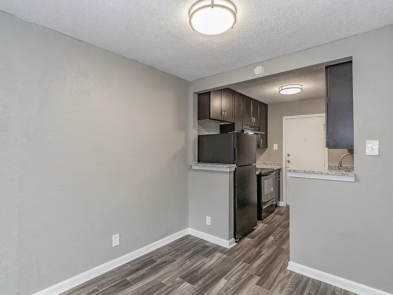 Chapel Creek Apartments — Photo 77