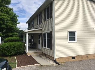495 Pickett St, Christiansburg, VA 24073
