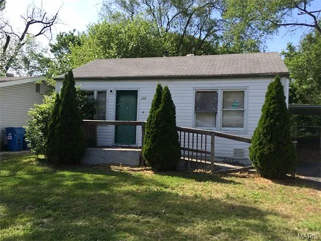 211 Williams Blvd photo 1