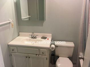 7704 Marty St #7704, Overland Park, KS 66204
