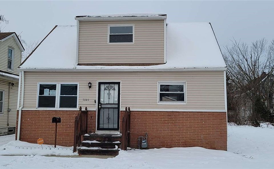 1st image of 3846 E 143rd St
