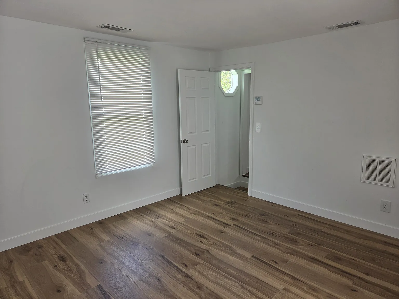 102 Waelchli Ave — Photo 1
