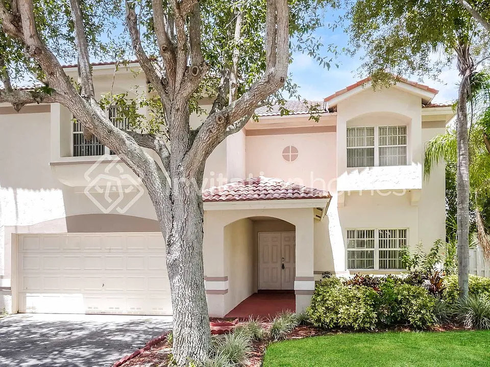 146 Gables Blvd