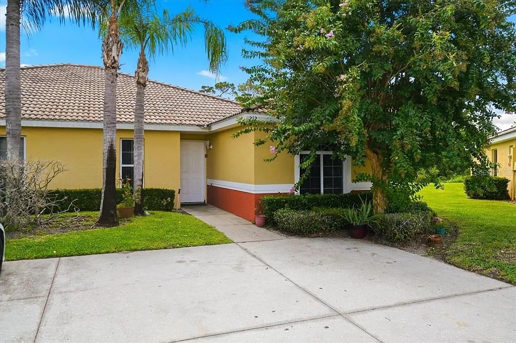 3 bed, 2.0 bath, 1249 sqft, $1,600 — Photo 1