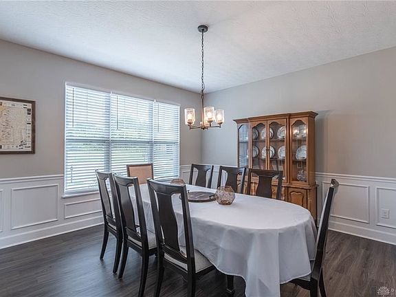 4th image of 5911 Golden Bell Way