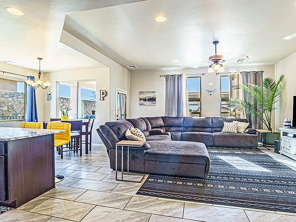 3rd image of 4617 Sapillo Dr