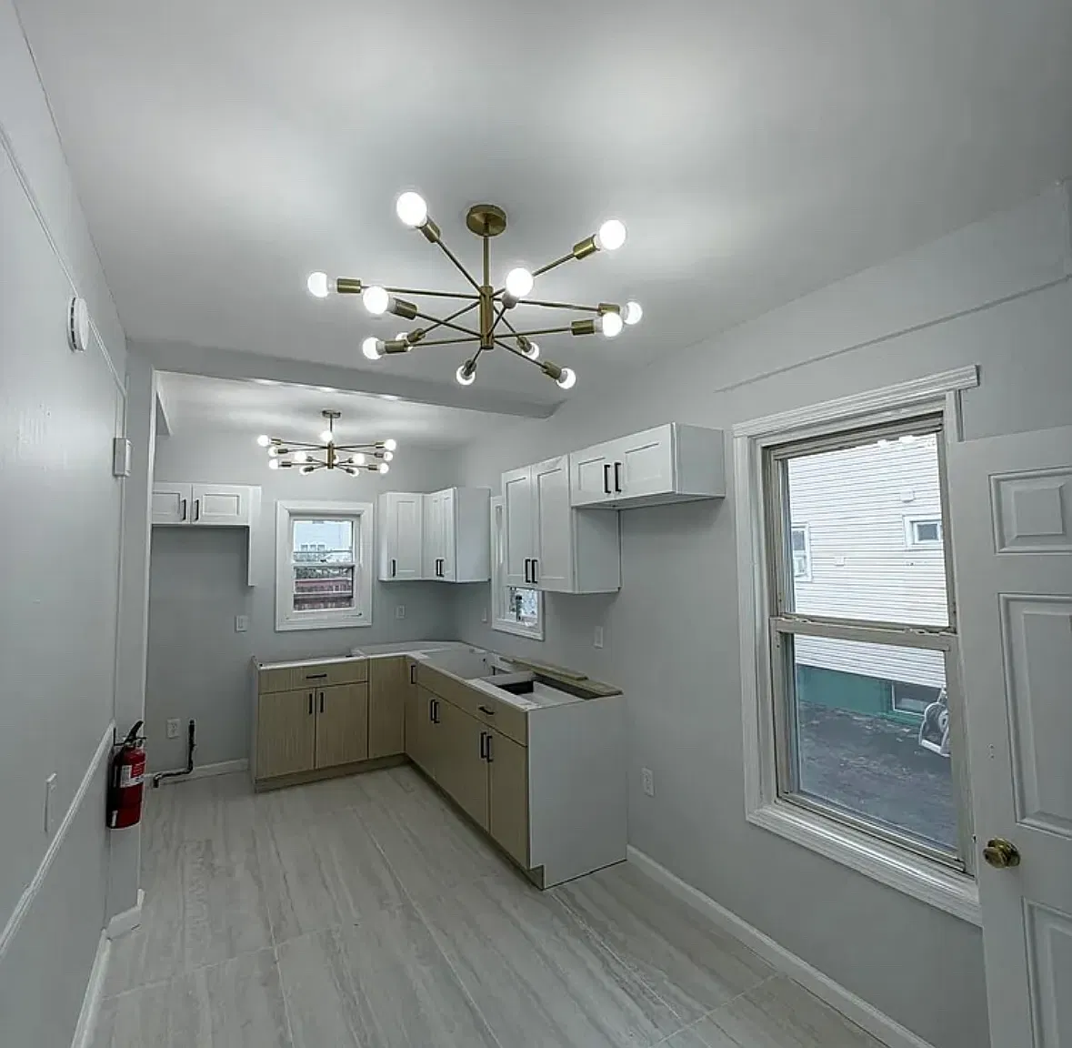 4 bed, $3,850 — Photo 4
