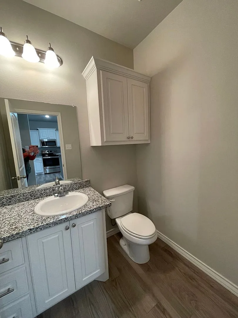 Fabulous Townhome In Nw Lubbock - 3b/3.5b/2g — Photo 2