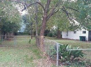 405 Sylvester Rd, Houston, TX 77009