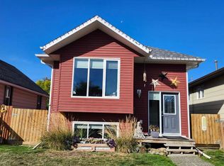89 E Poplar St, Drumheller, AB T0J 0Y1