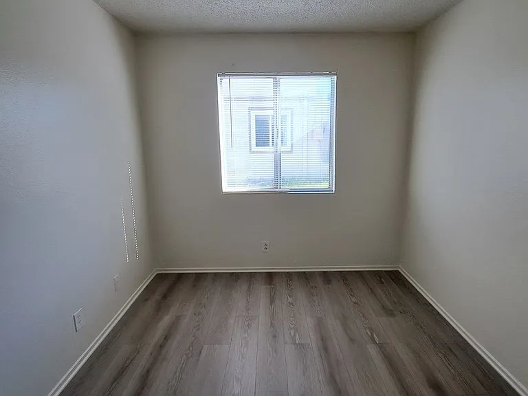 156 Judy Ln — Photo 5