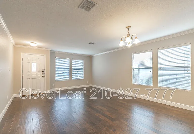 24710 Hickory Mdw — Photo 5