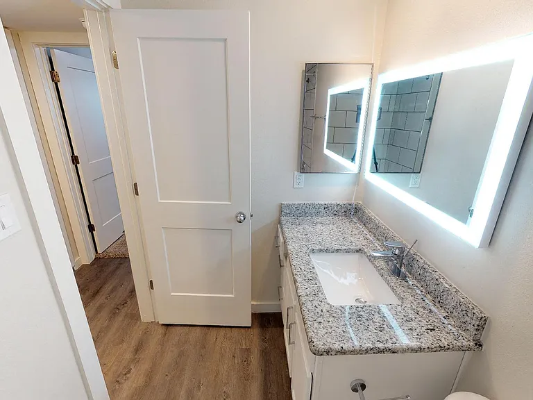 Mosswood Apartments — Photo 10