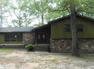 505 Tammy Trl, Gadsden, AL 35901
