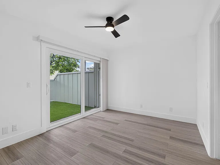 6391 Riverwalk Ln #7 — Photo 37