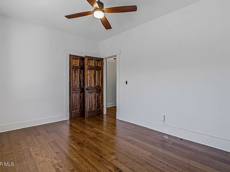 2911 Grant Ave — Photo 20