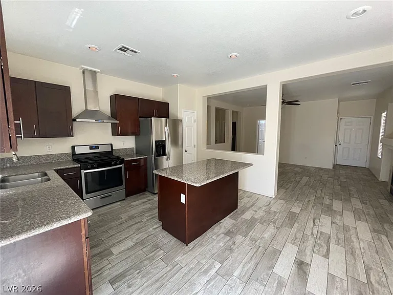 2303 Radiant Beam Ave — Photo 12