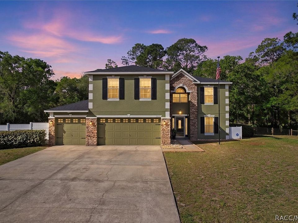 1st image of 9508 N Dawnflower Ave